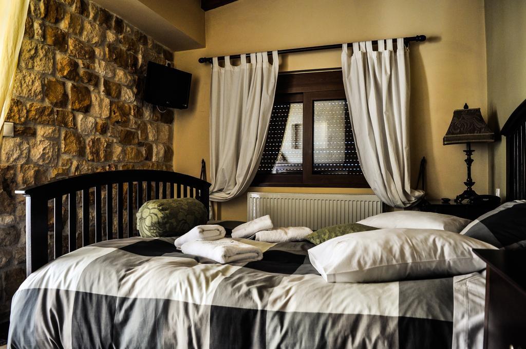 Aetoma Suites Synikia Mesi Trikalon Extérieur photo