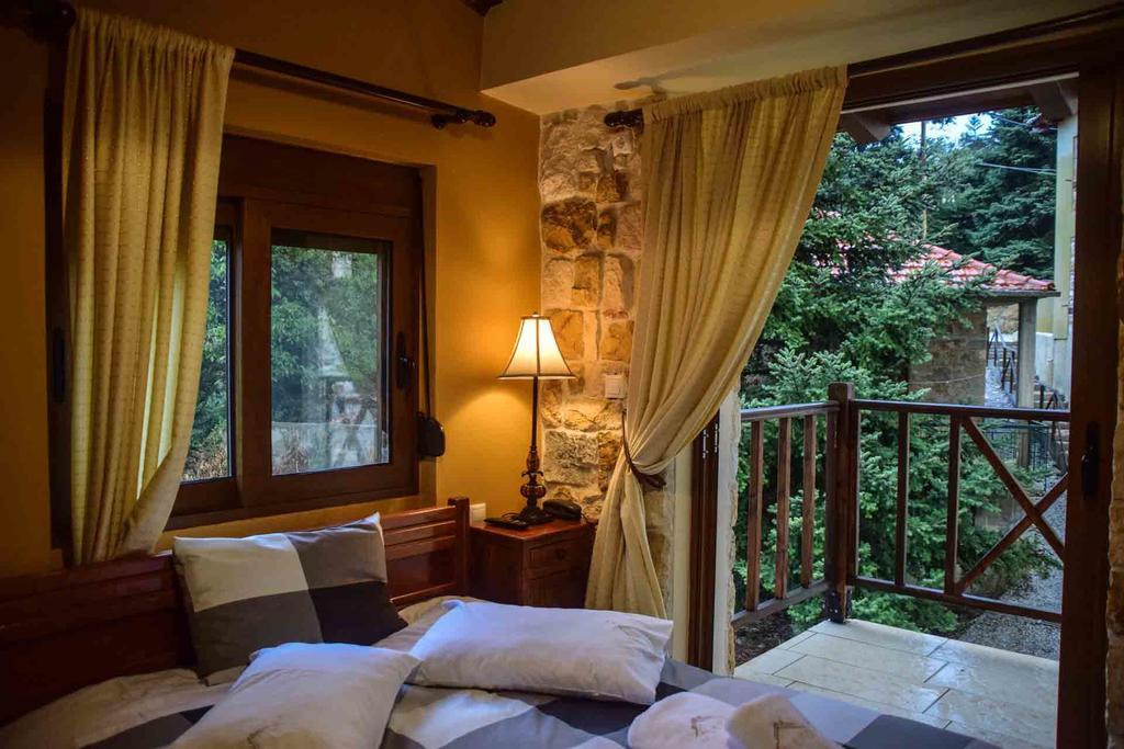 Aetoma Suites Synikia Mesi Trikalon Extérieur photo